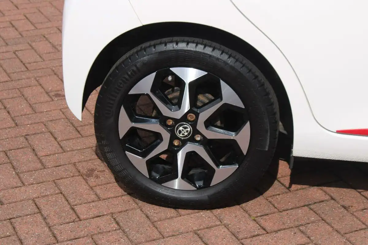 2019-toyota-aygo-10-vvt-i-x-trend-big-4