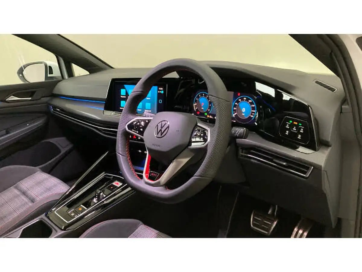 2024-volkswagen-golf-20-tsi-gti-245ps-big-5