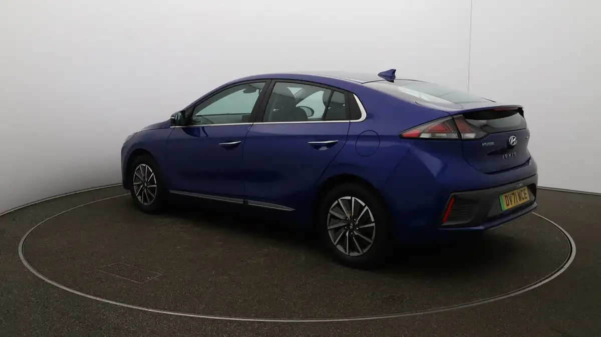 2022-hyundai-ioniq-e-premium-electric-big-57