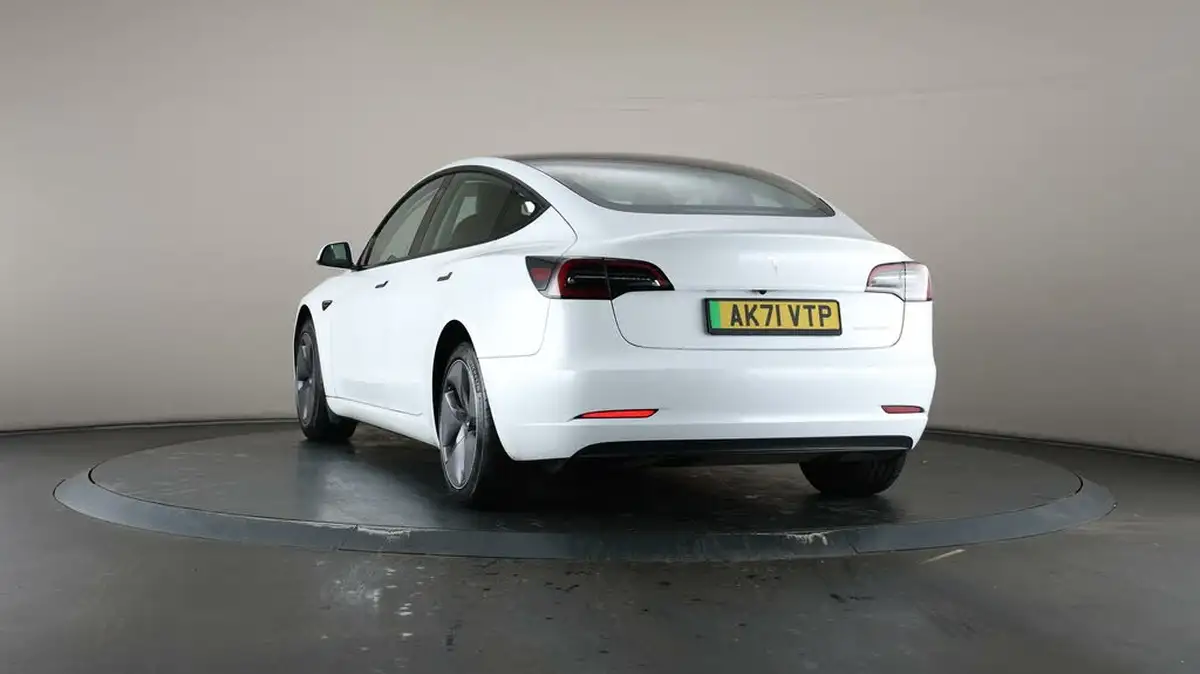 2021-tesla-model-3-e-long-range-awd-big-49