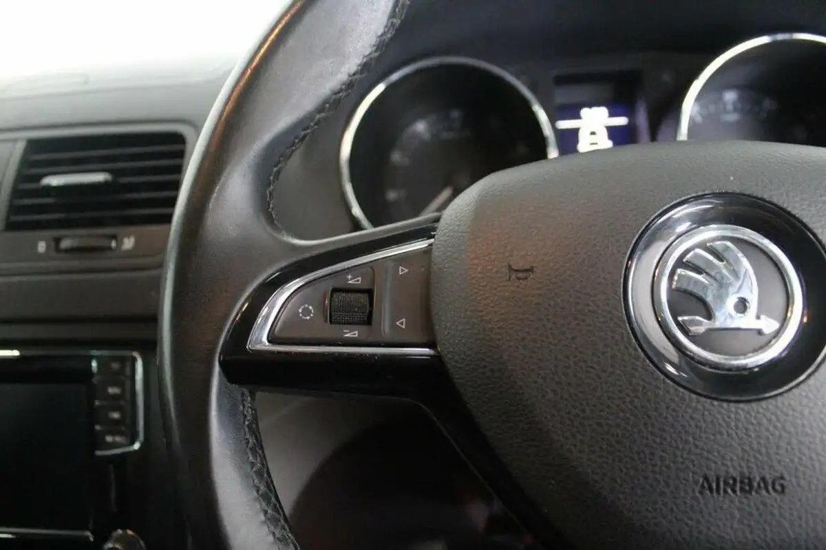 2017-skoda-yeti-outdoor-12-tsi-se-l-drive-dsg-big-39