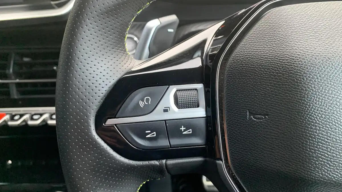 2020-peugeot-208-12-puretech-gt-line-130bhp-eat8-big-22
