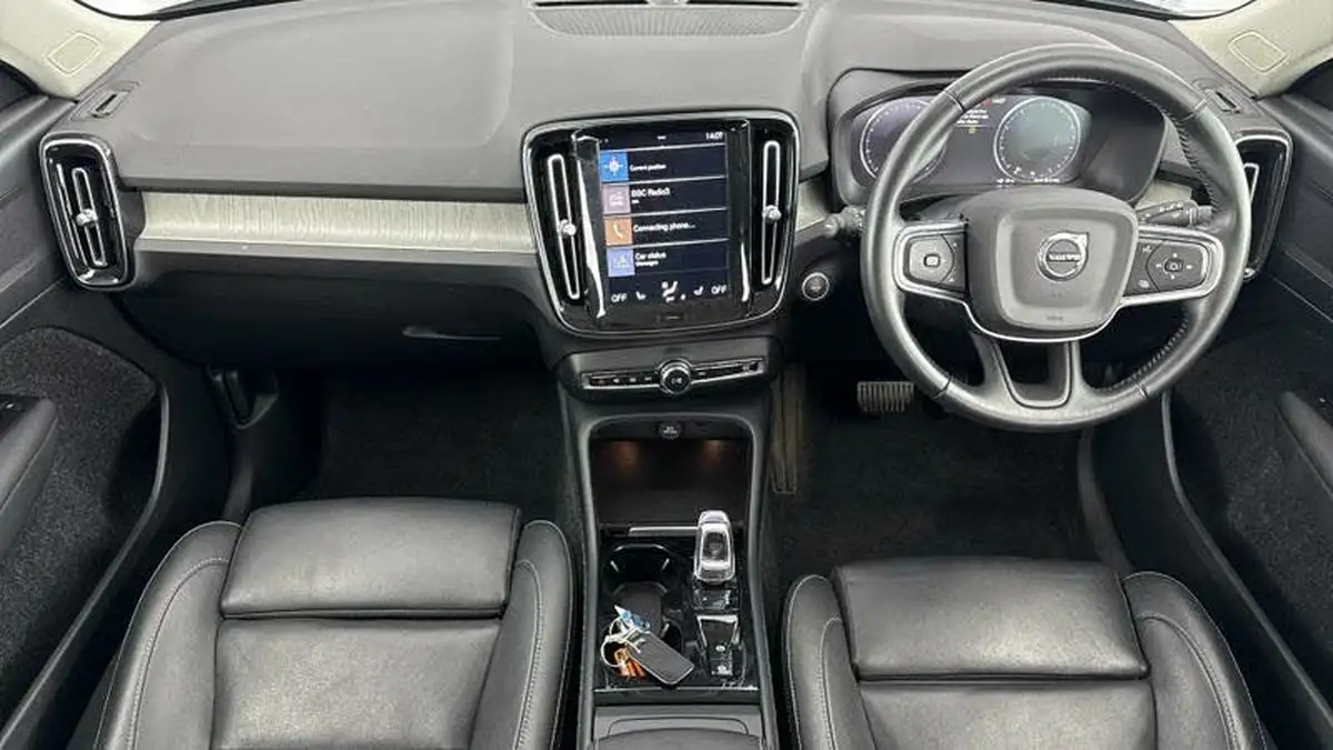 2021-volvo-xc40-20-b4-inscription-pro-194bhp-auto-big-7