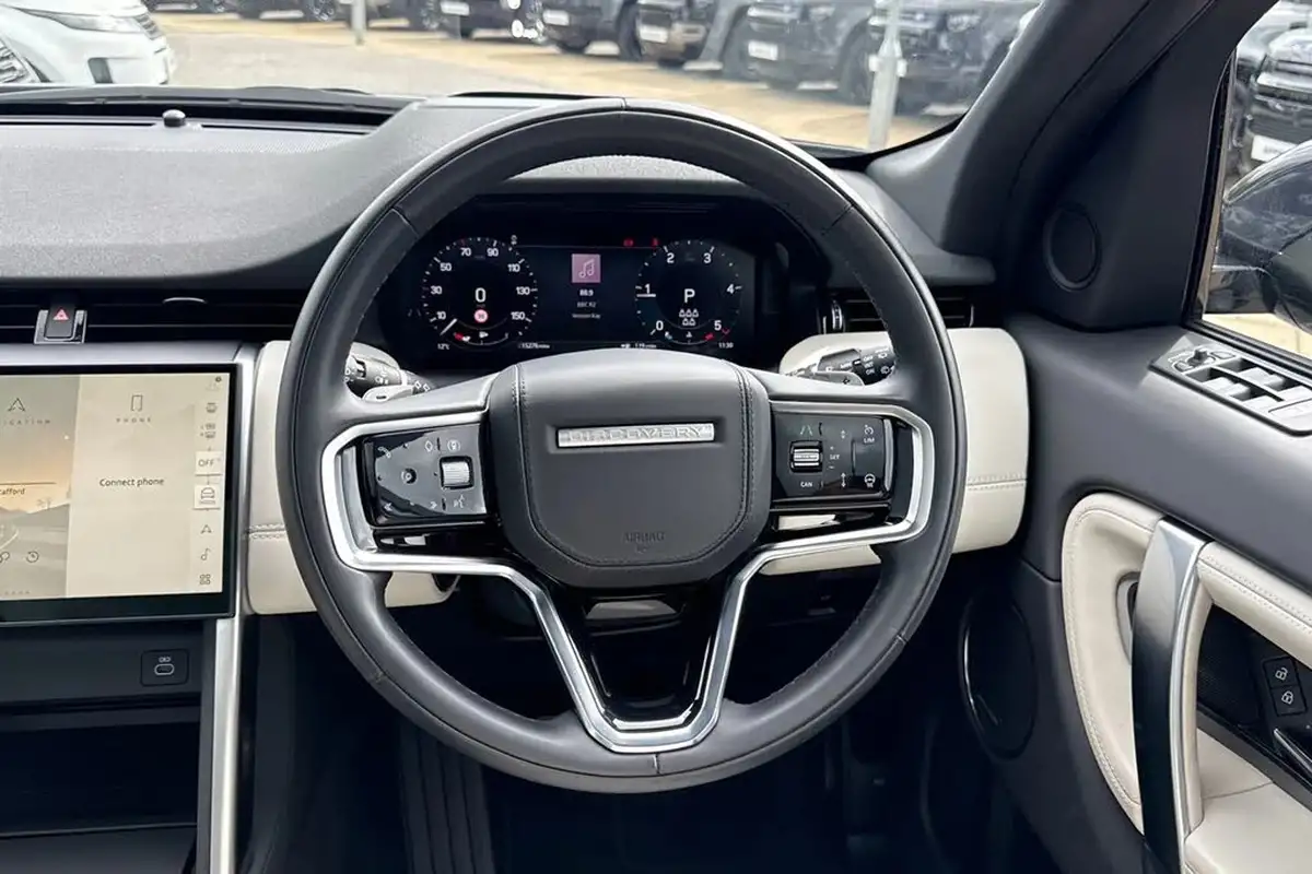 2024-land-rover-discovery-sport-20-d200-dynamic-hse-big-15