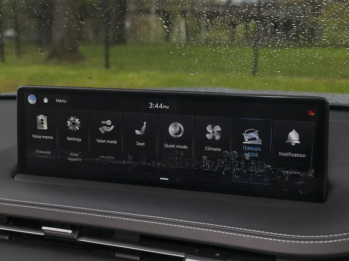 2025-genesis-gv70-25-t-luxury-line-big-18