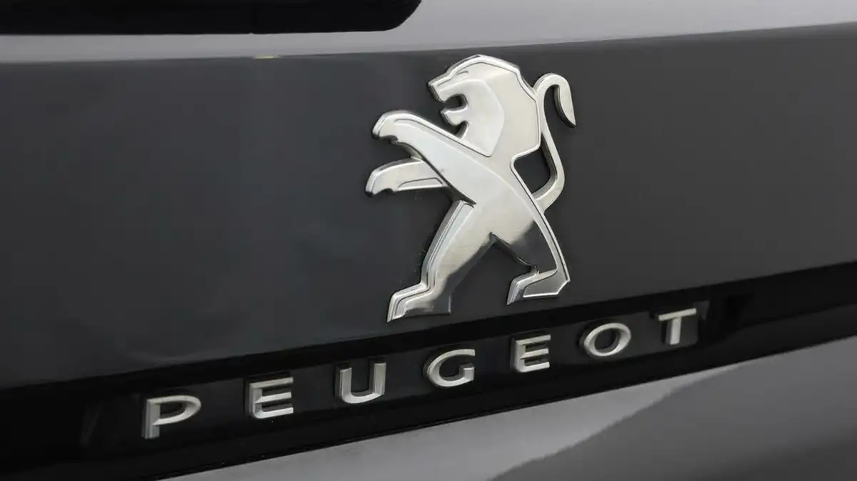 2021-peugeot-5008-suv-15-bluehdi-allure-premium-big-20
