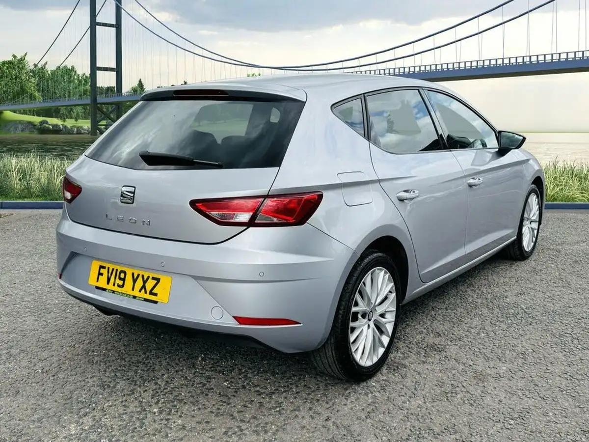 2019-seat-leon-16tdi-se-dynamic-ss-hatchback-dsg-big-2