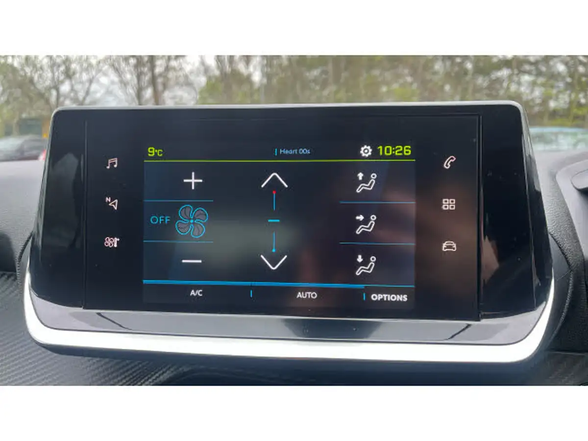 2022-peugeot-208-e-allure-premium-big-23