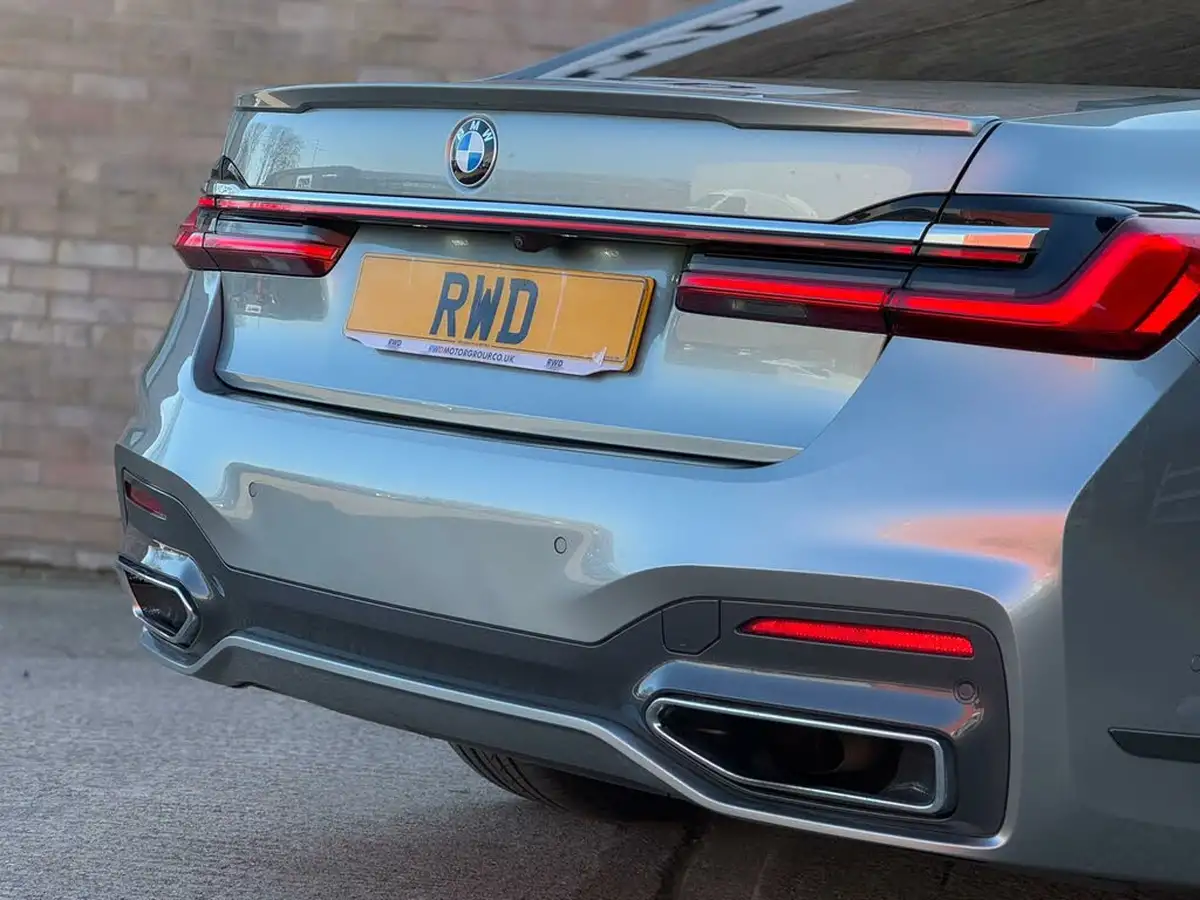 2019-bmw-7-series-30td-730d-m-sport-steptronic-big-43
