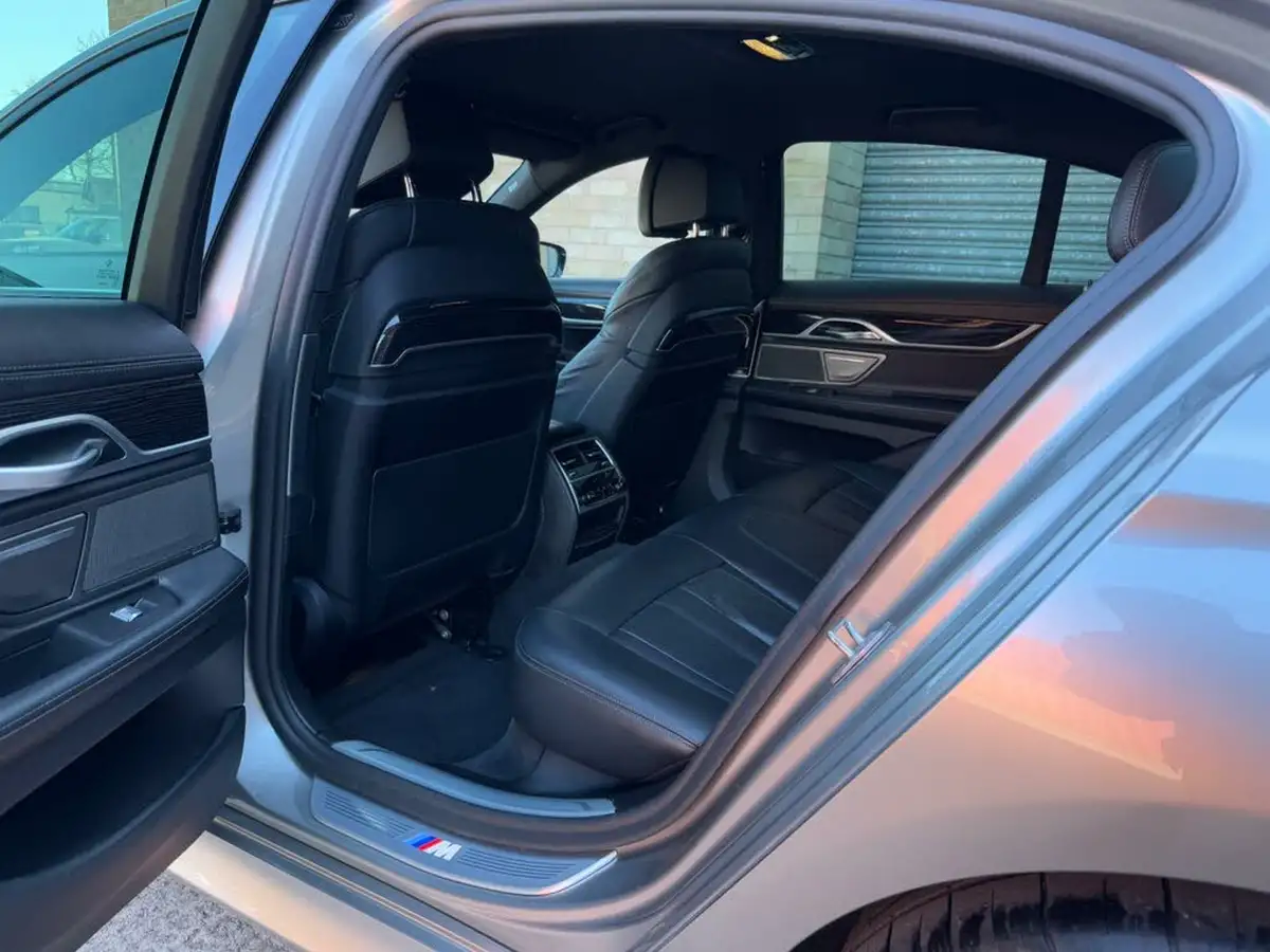 2019-bmw-7-series-30td-730d-m-sport-steptronic-big-19