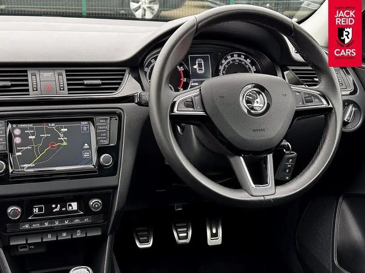 2018-skoda-rapid-spaceback-10-tsi-se-sport-109ps-ss-big-25