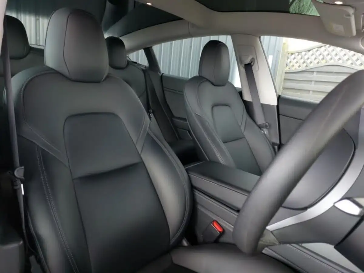 2021-tesla-model-3-e-long-range-awd-big-12