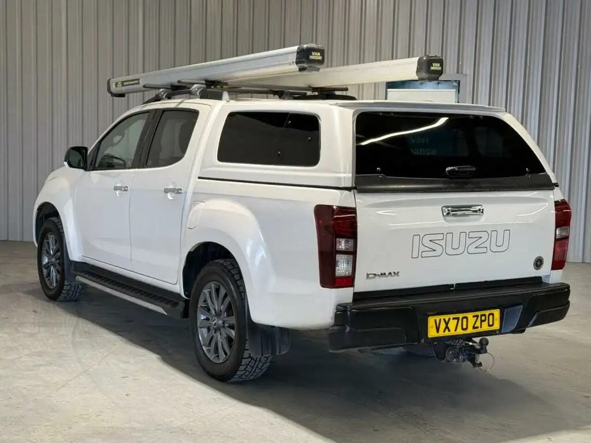 2020-isuzu-d-max-19td-blade-auto-big-1