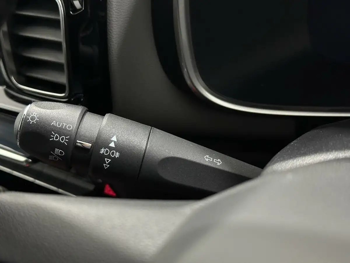 2021-citroen-c5-aircross-12-puretech-flair-big-10