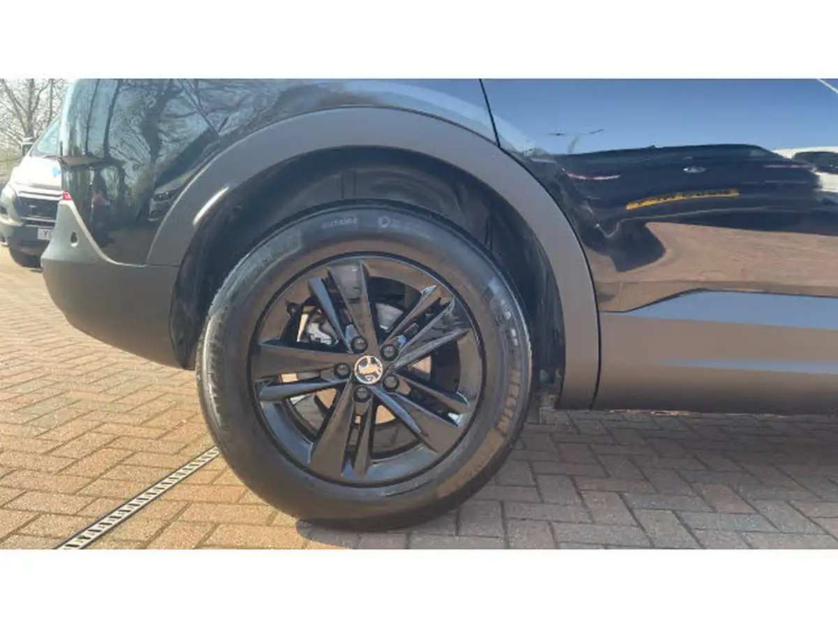 2023-vauxhall-grandland-12-design-130ps-big-6