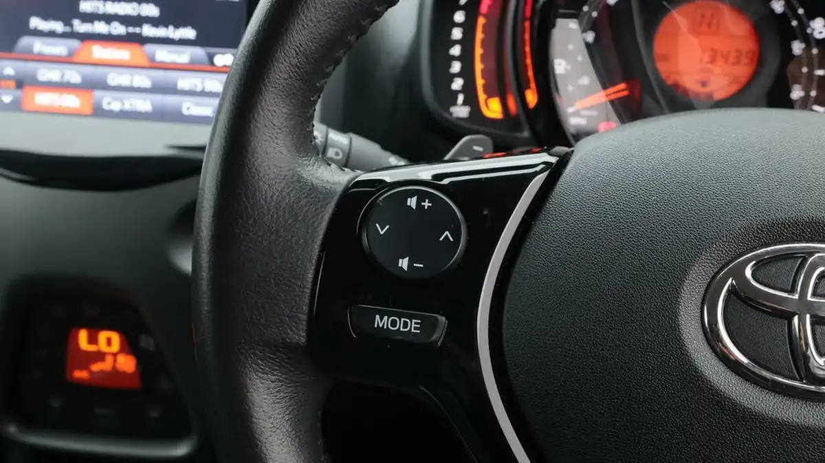 2019-toyota-aygo-10-vvt-i-x-trend-x-shift-big-23