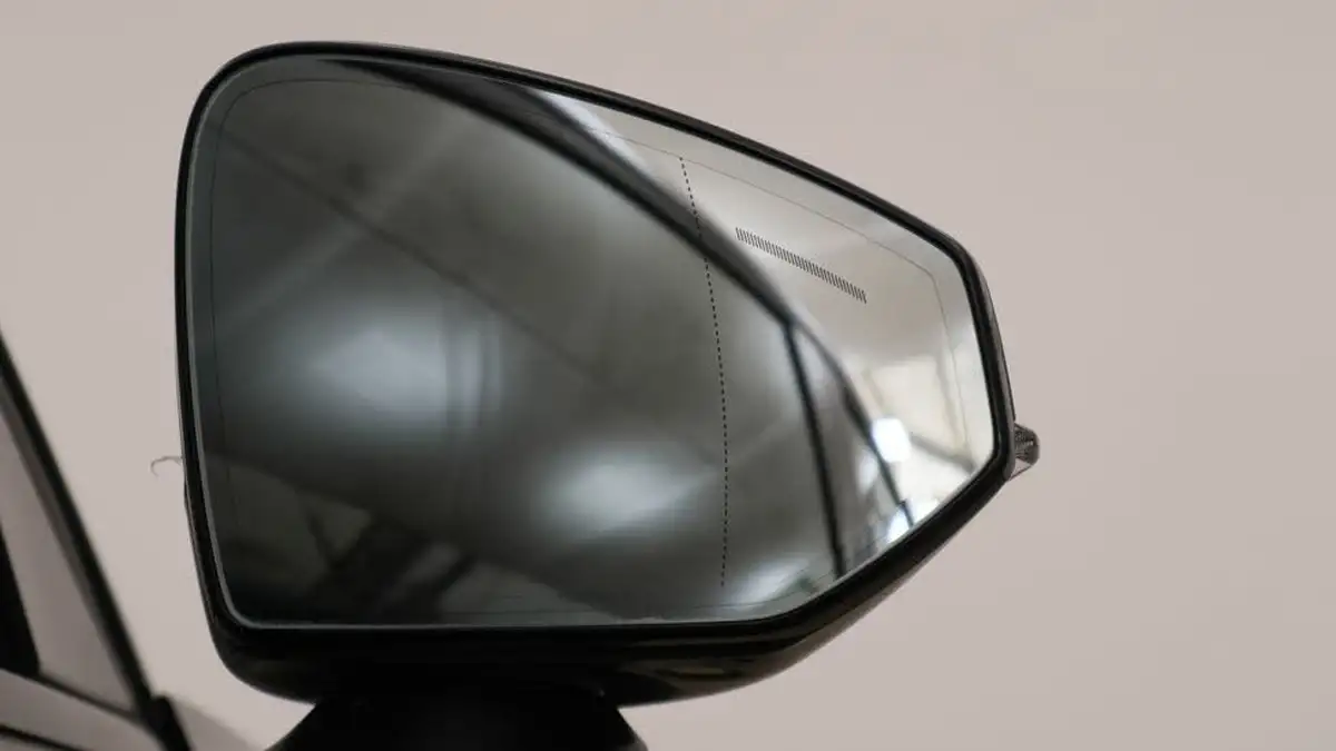 2024-volvo-ex30-e-twin-plus-big-17
