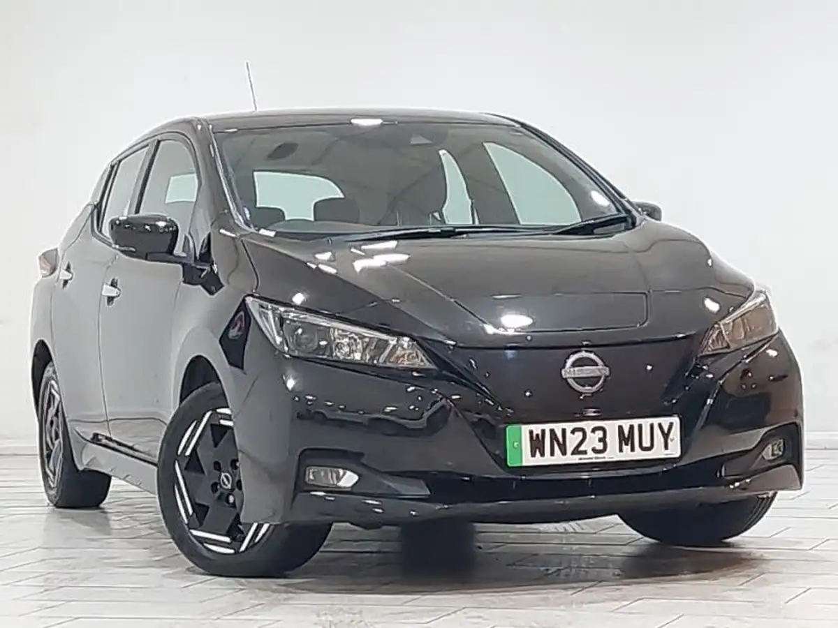 2023-nissan-leaf-e-acenta-39kwh-big-0