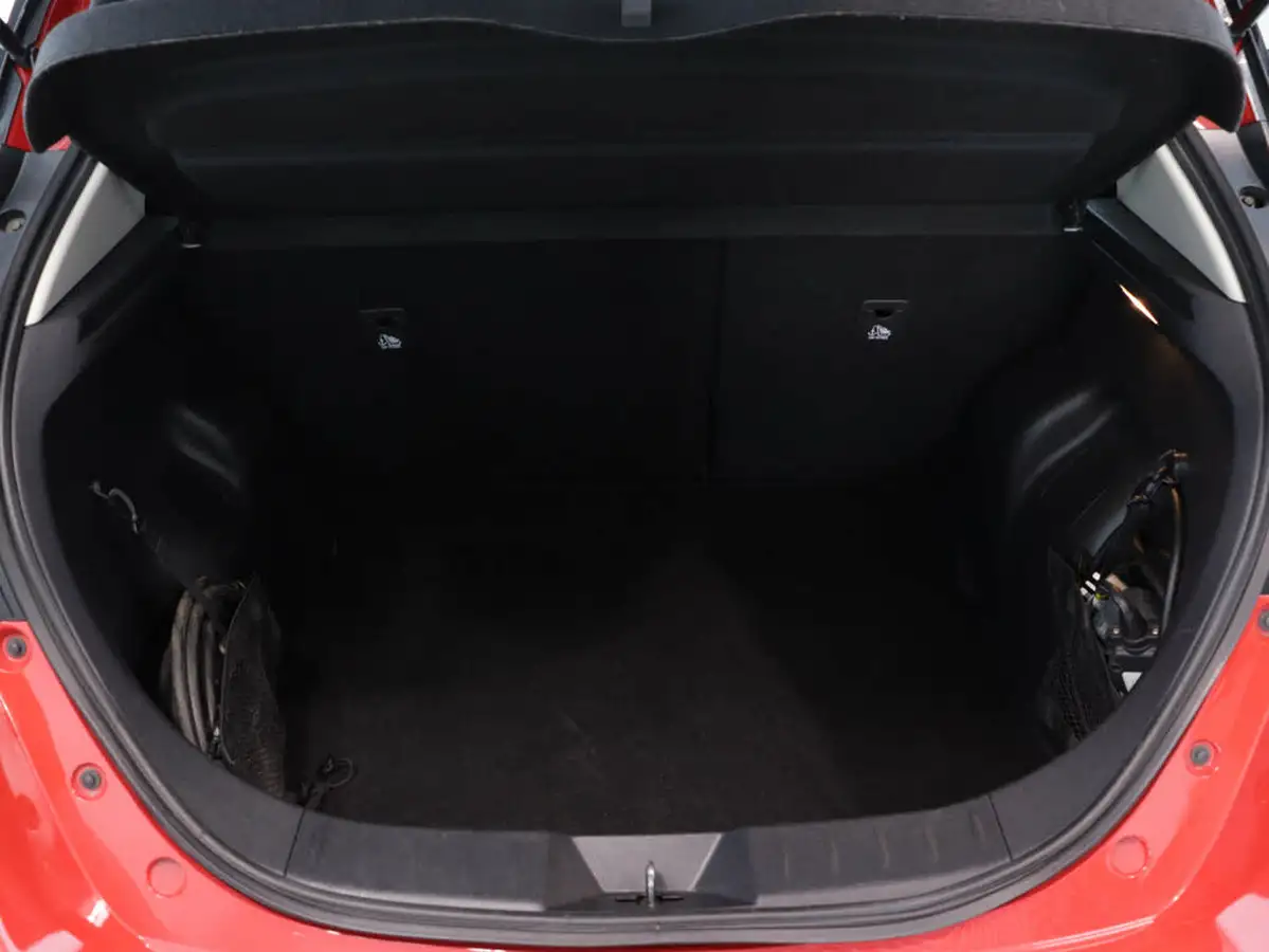 2019-nissan-leaf-e-n-connecta-big-36