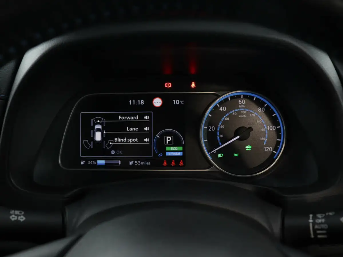 2019-nissan-leaf-e-n-connecta-big-12
