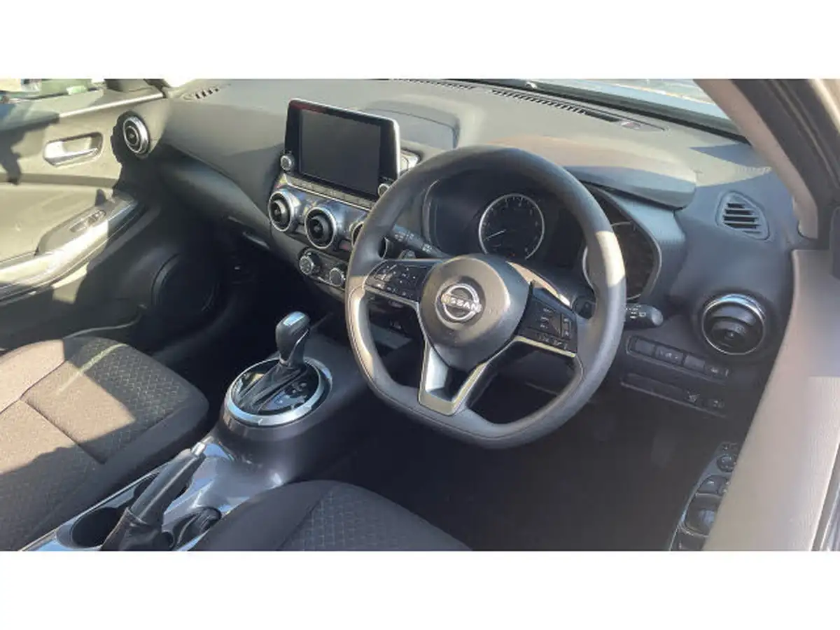 2023-nissan-juke-10-dig-t-acenta-dct-big-10