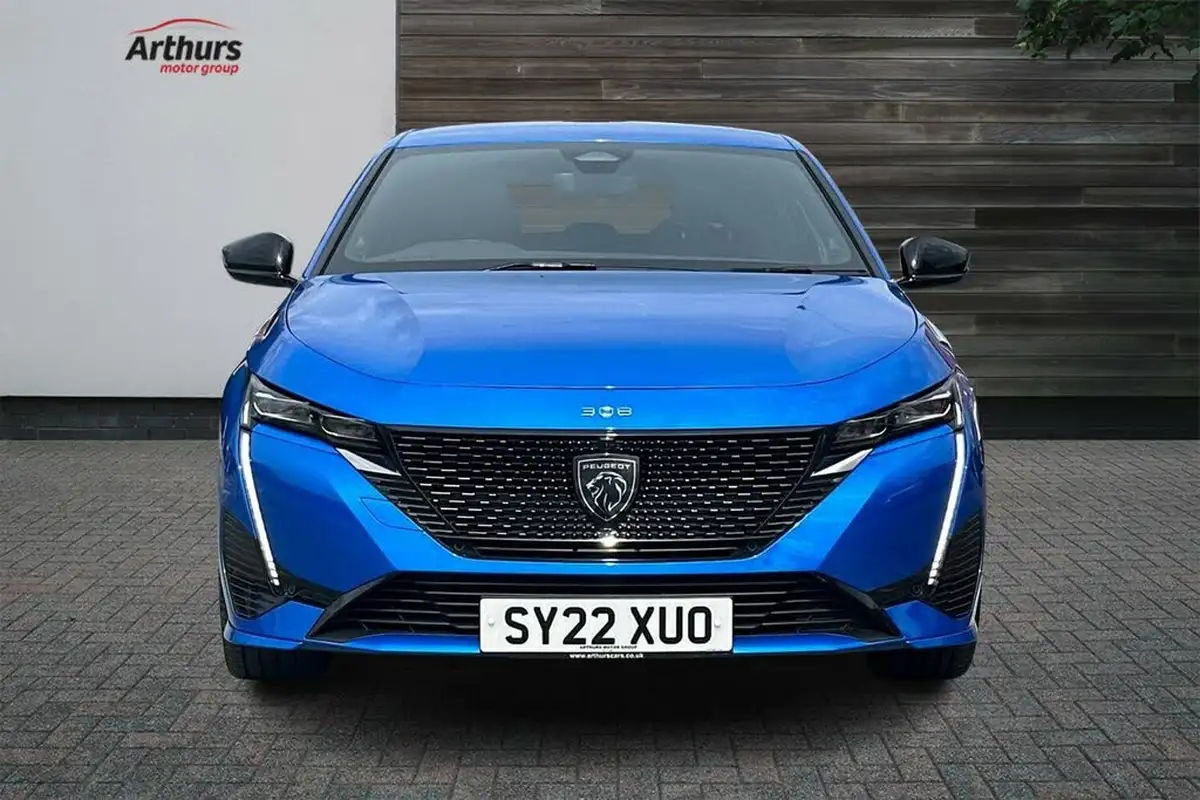 2022-peugeot-308-12-puretech-gt-premium-big-7
