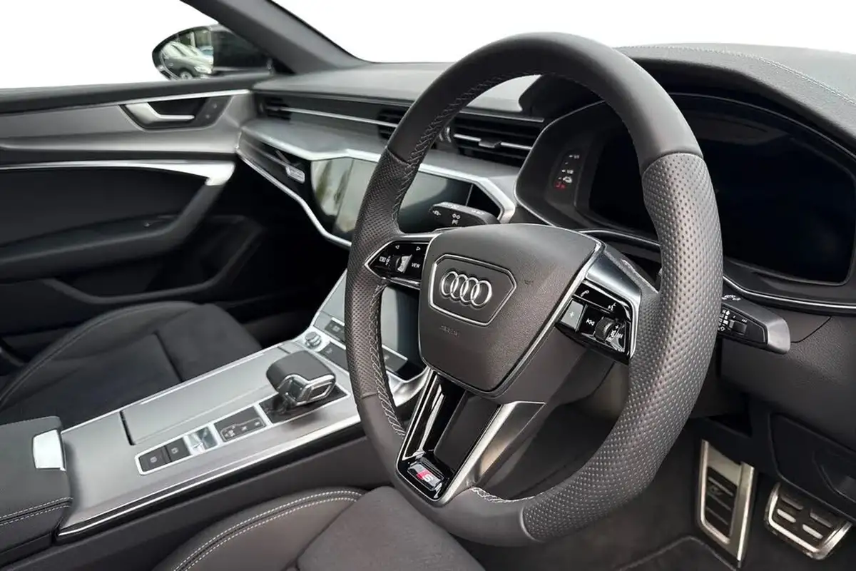 2024-audi-a6-saloon-20-50-tfsi-e-s-line-big-13