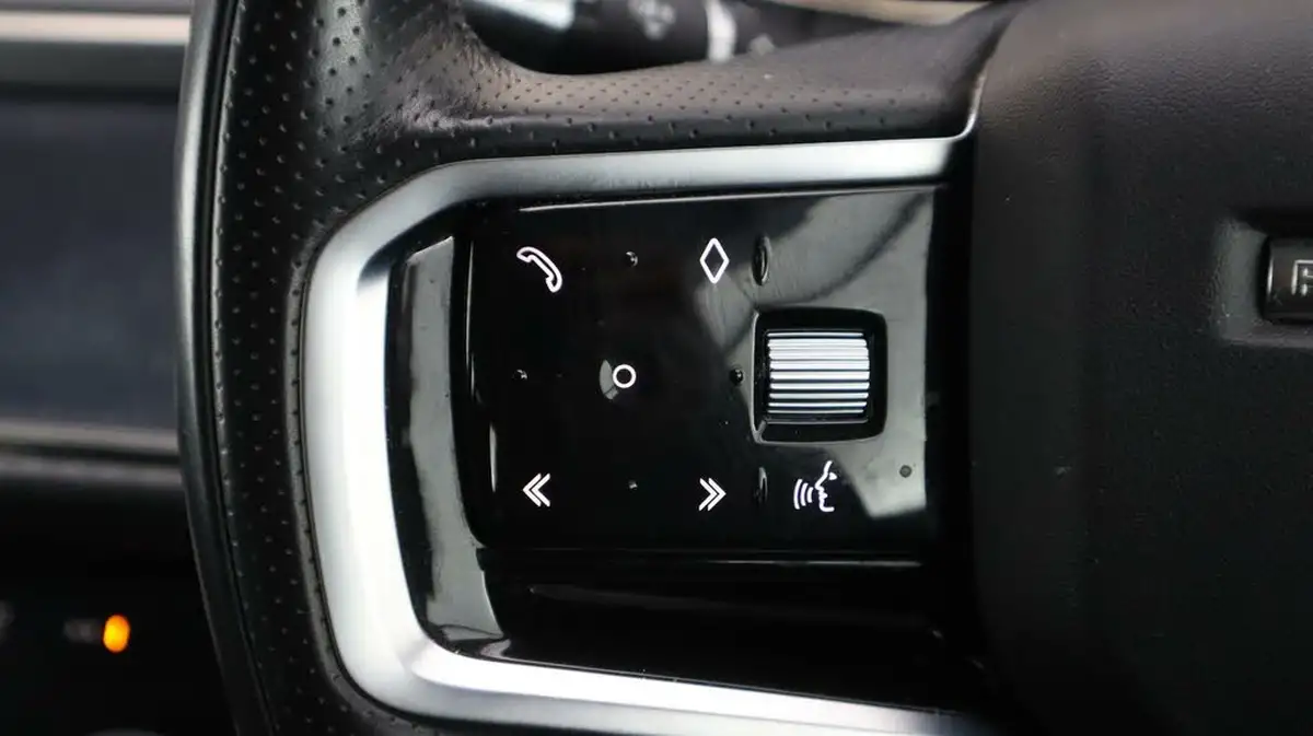2022-land-rover-range-rover-evoque-20-d165-r-dynamic-s-big-23