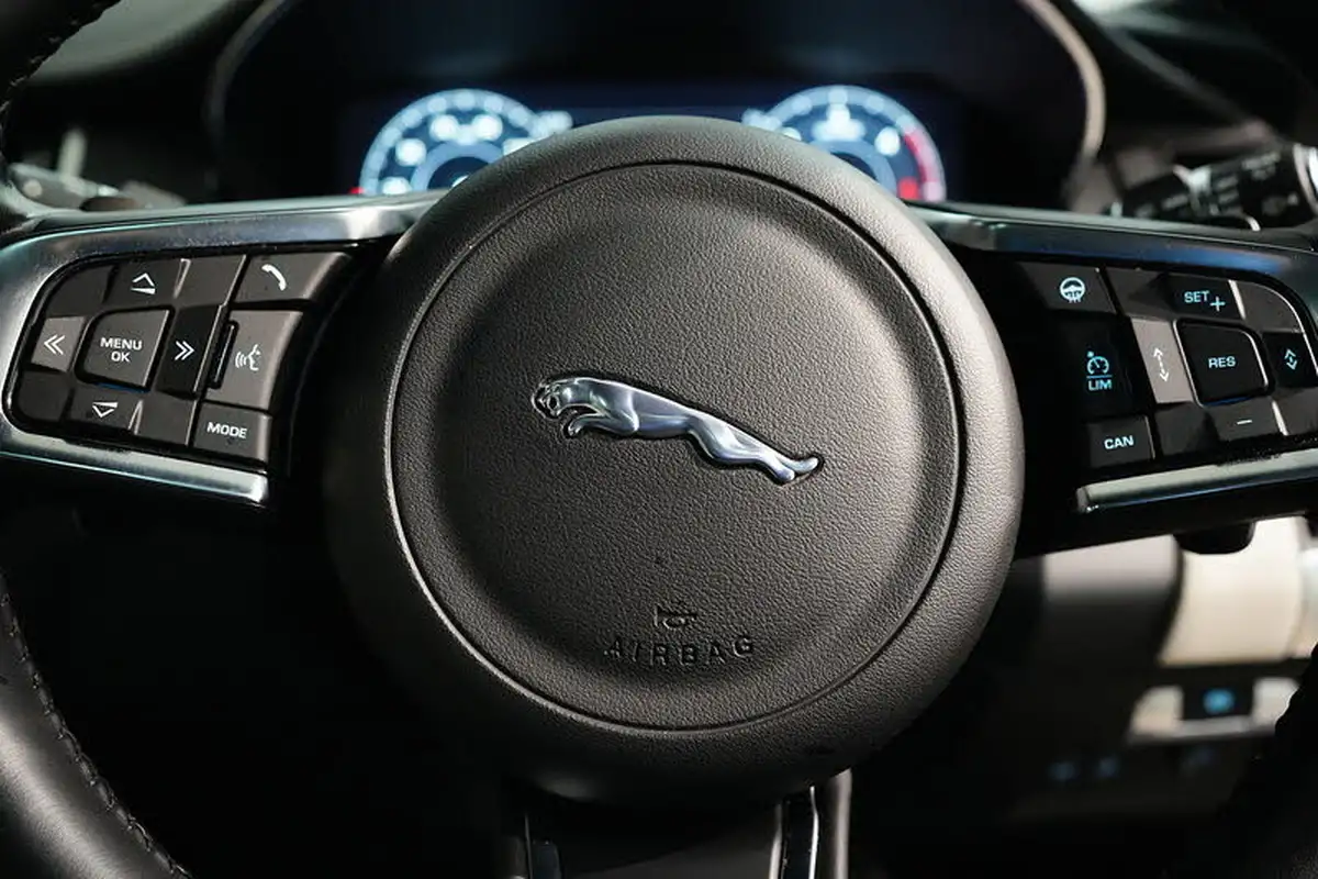 2018-jaguar-e-pace-20-i4d-r-dynamic-hse-180ps-big-35