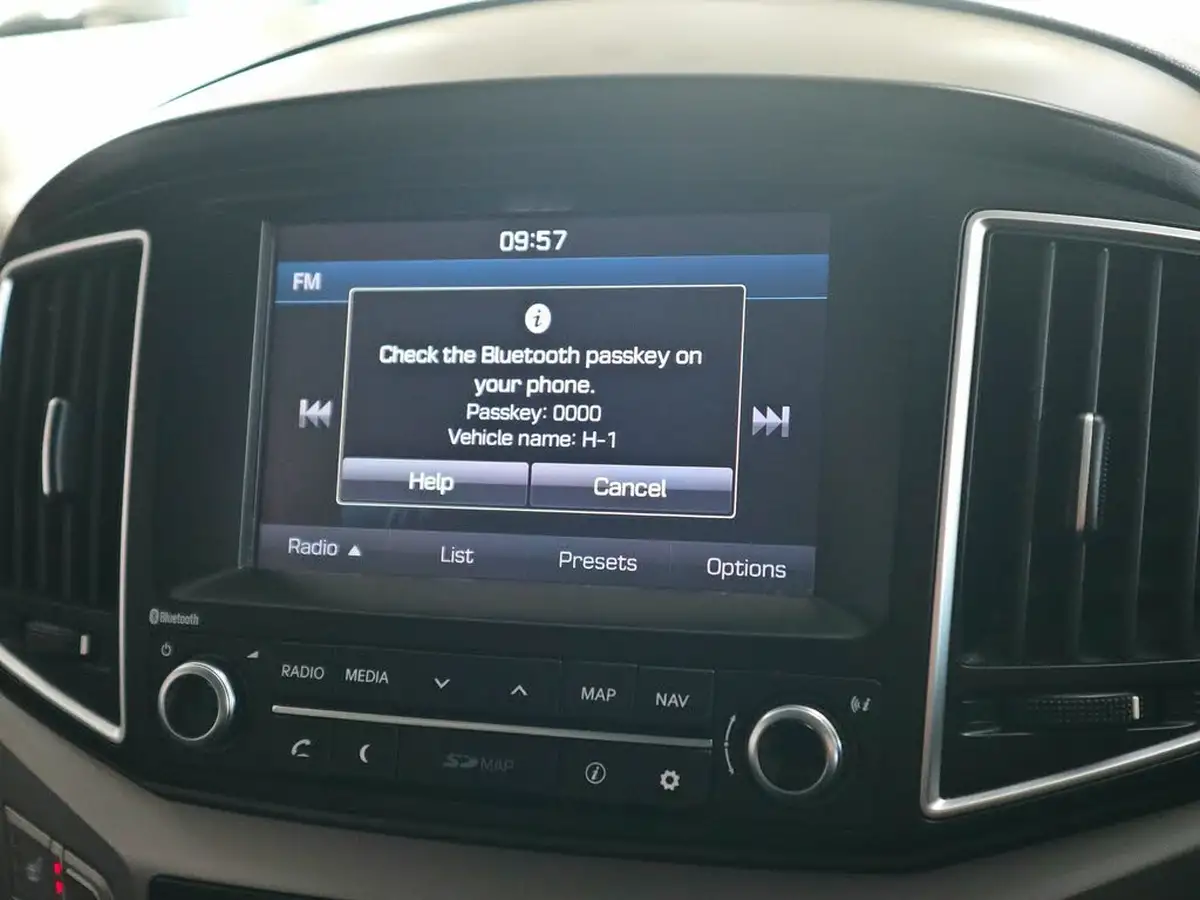 2019-hyundai-i800-25crdi-se-nav-136ps-big-29