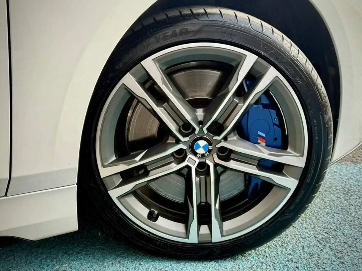 2021-bmw-1-series-20-m135i-xdrive-big-10