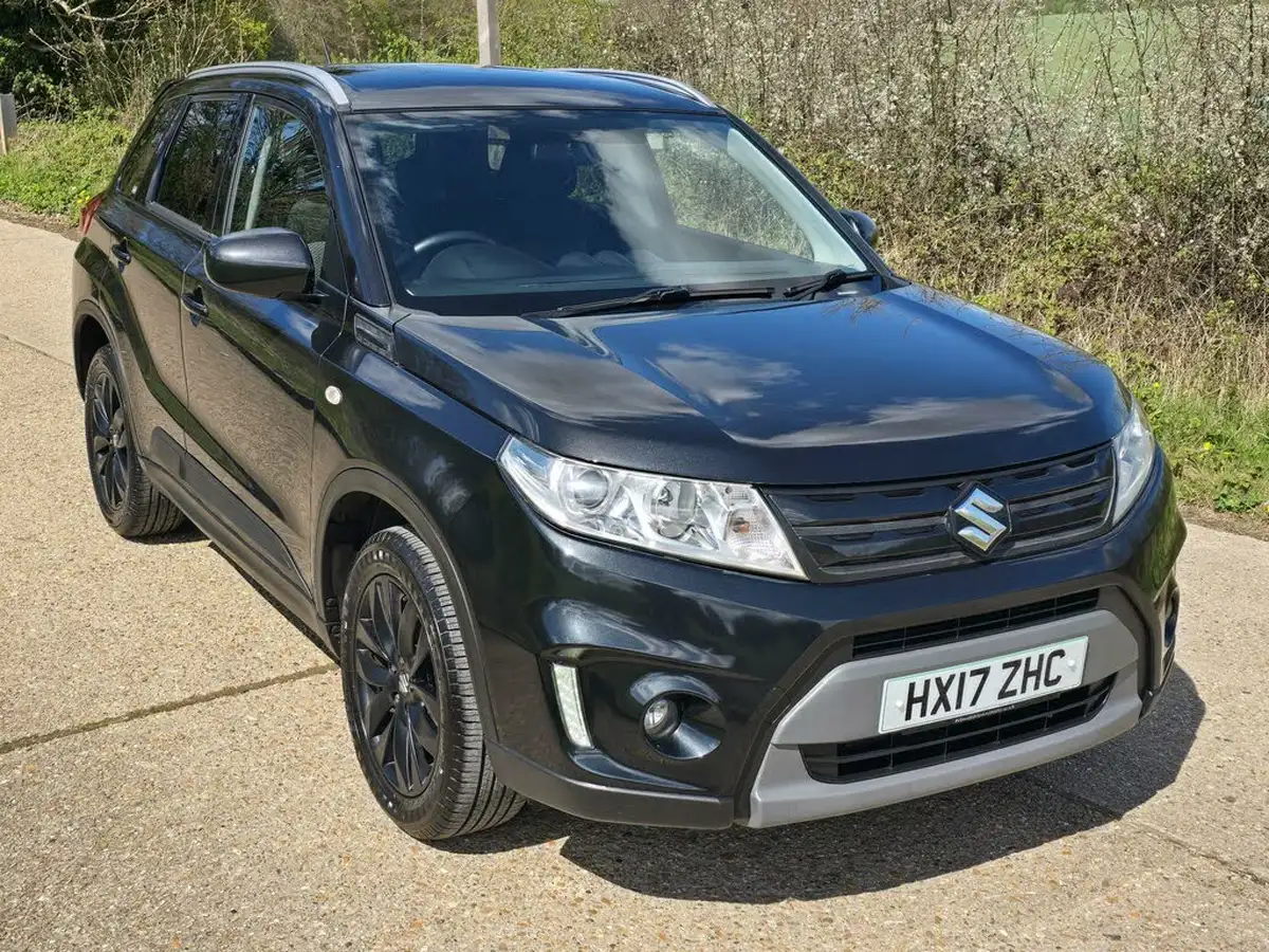2017-suzuki-vitara-16-kuro-big-12