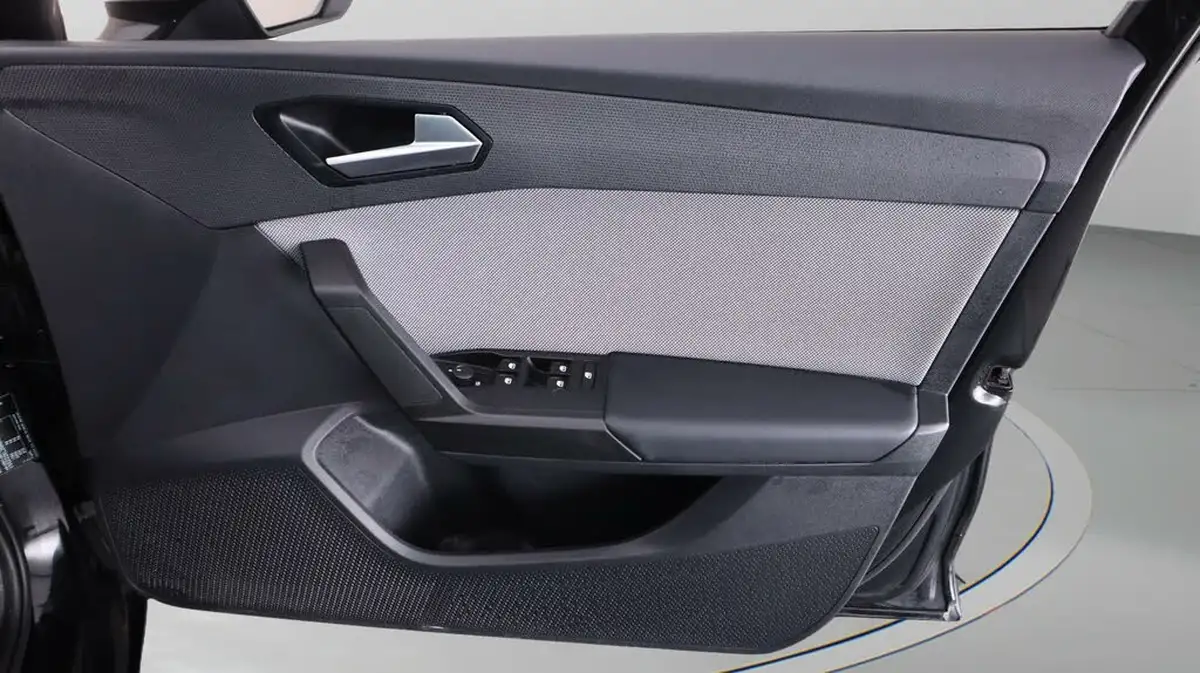 2022-seat-leon-10-tsi-evo-se-dynamic-hatchback-big-15