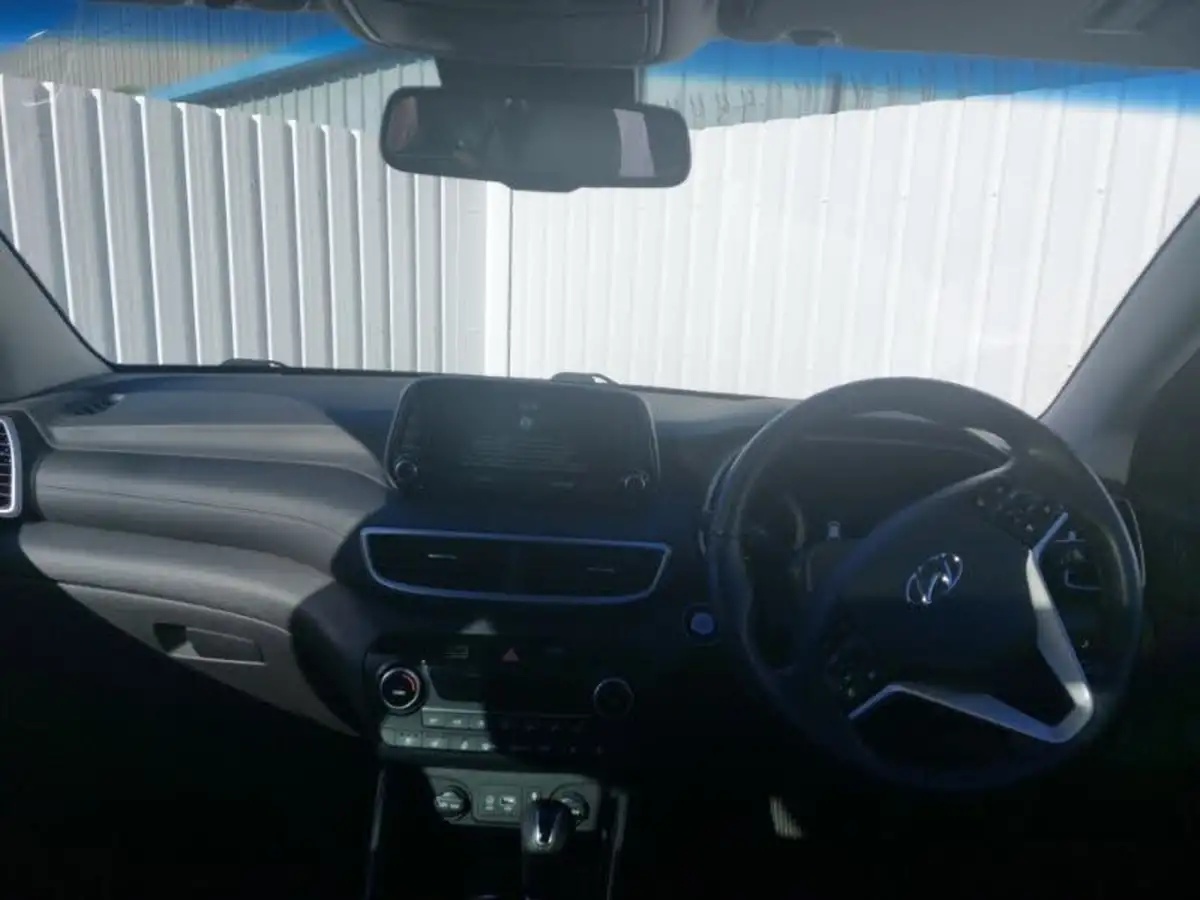 2019-hyundai-tucson-16crdi-premium-136ps-48-volt-hybrid-dct-big-2