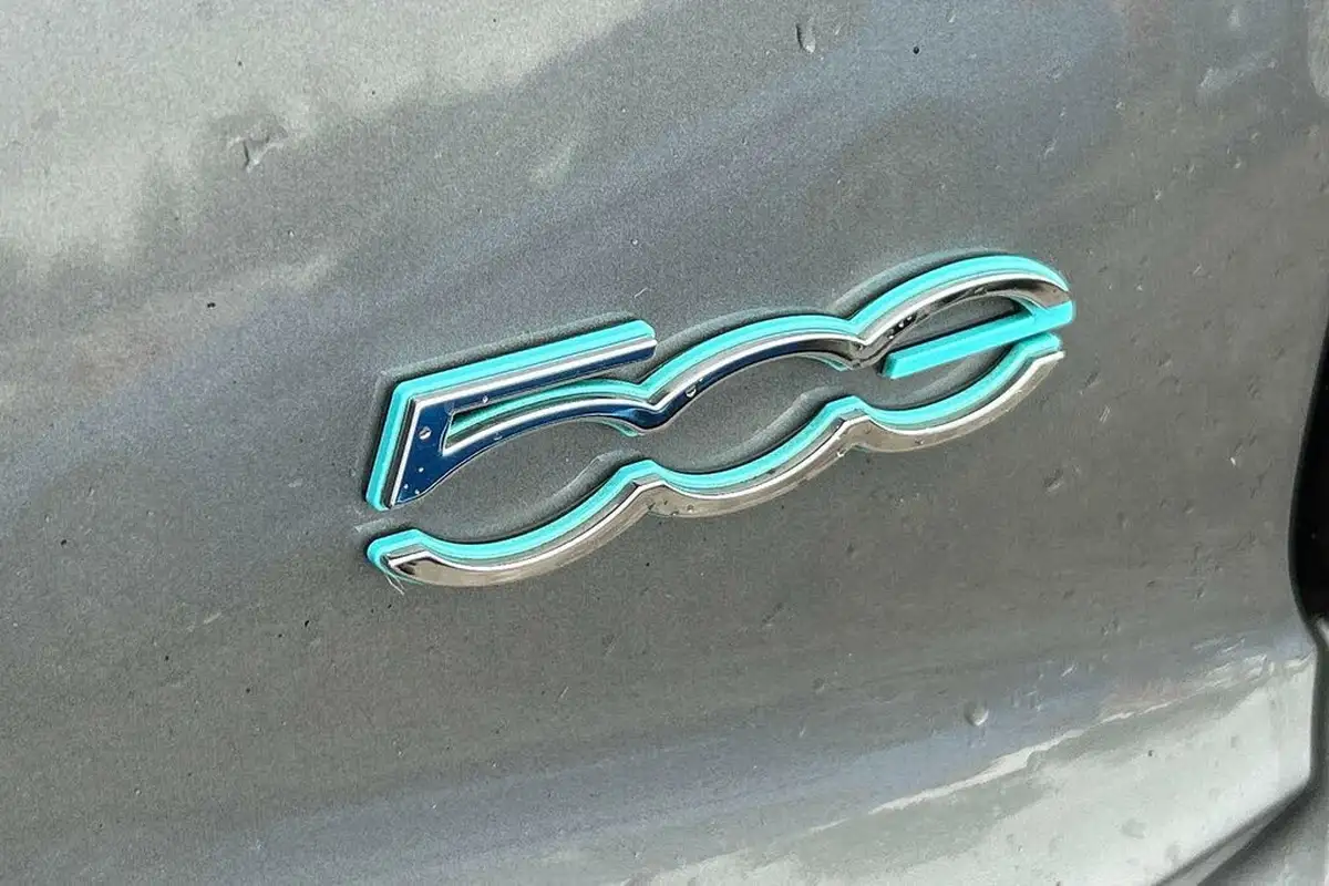 2021-fiat-500-e-la-prima-big-23