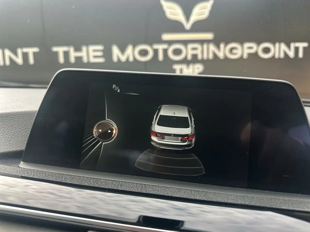 2017-bmw-3-series-20td-318d-sport-saloon-4d-big-11