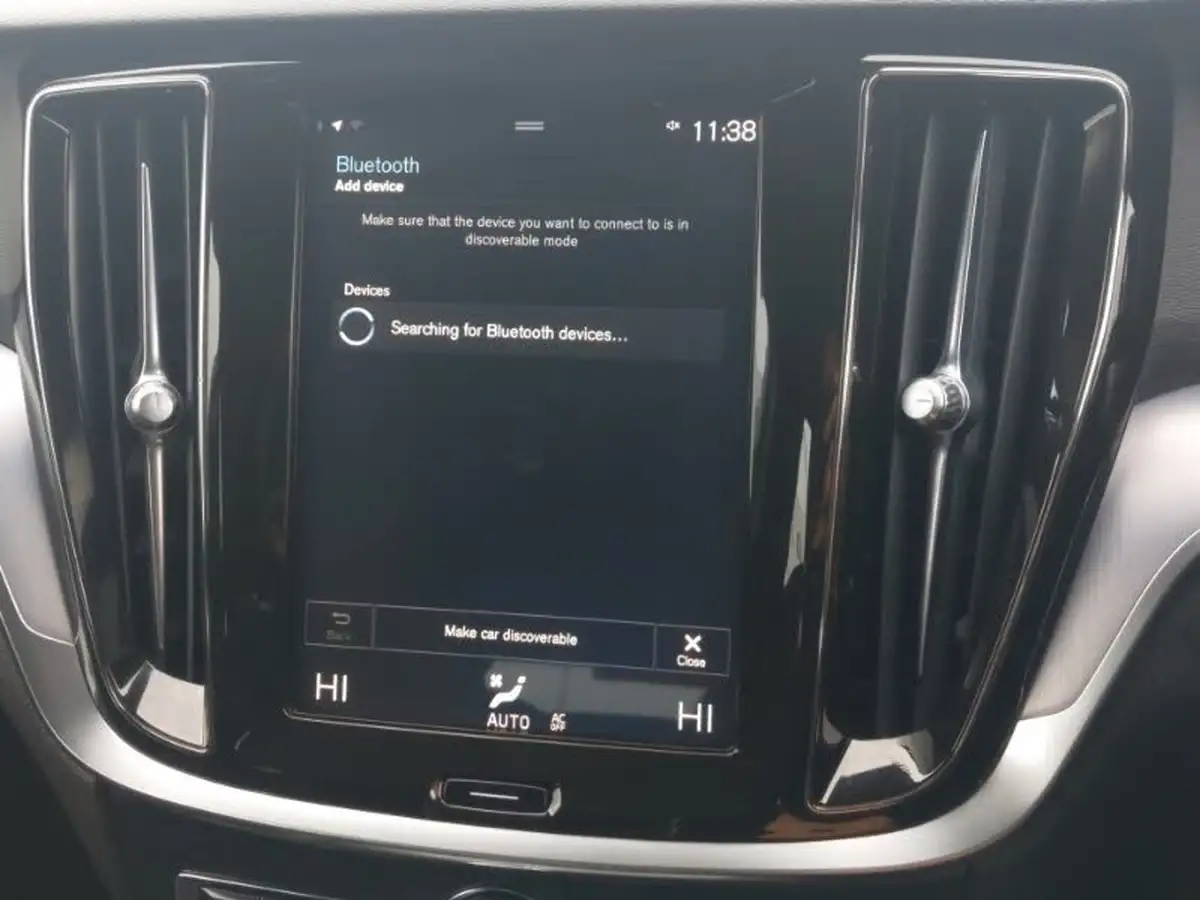 2019-volvo-v60-big-16