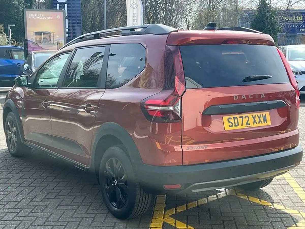 2022-dacia-jogger-10-tce-extreme-se-big-4