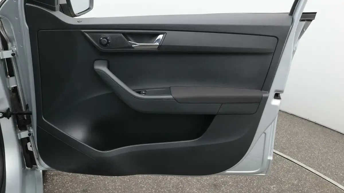 2019-skoda-fabia-10-tsi-se-l-95ps-ss-hatchback-big-15