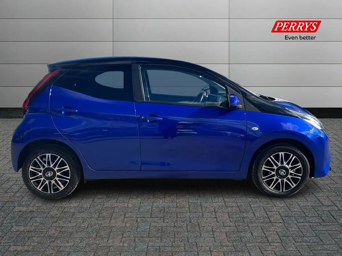 2020-toyota-aygo-10-vvt-i-x-clusiv-big-2
