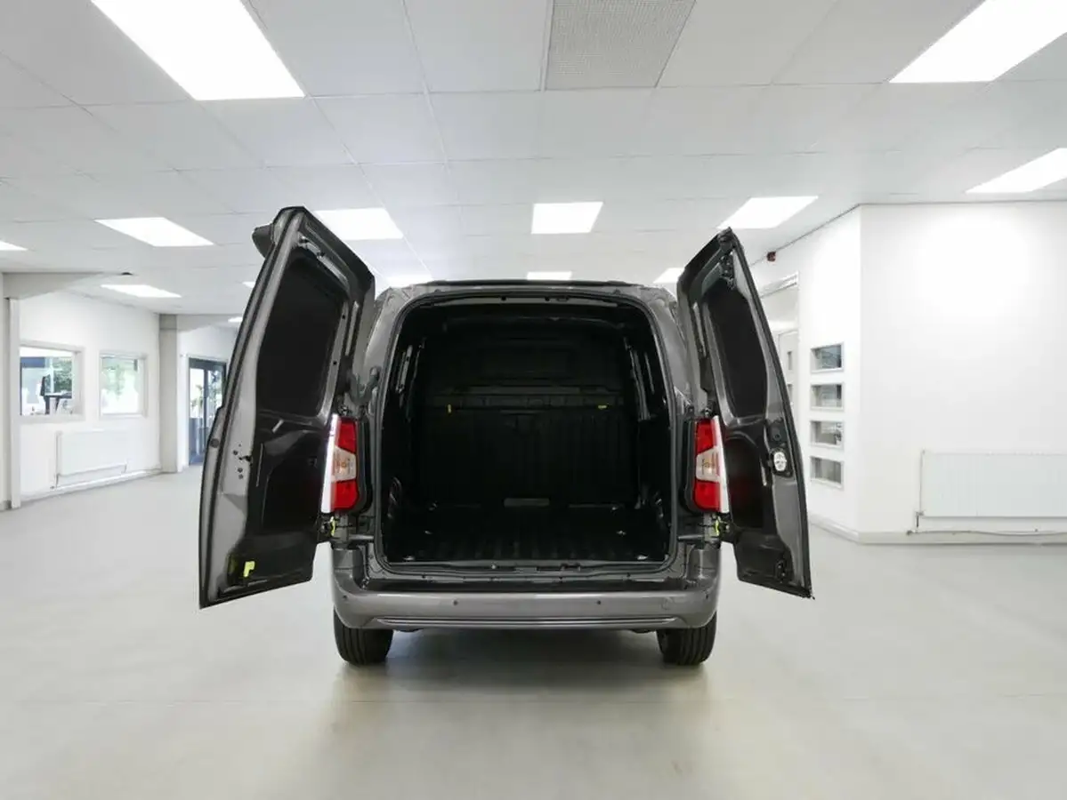 2021-citroen-berlingo-15bluehdi-1000-driver-pro-130pseu6dt-e-ss-van1000-eat8-big-3