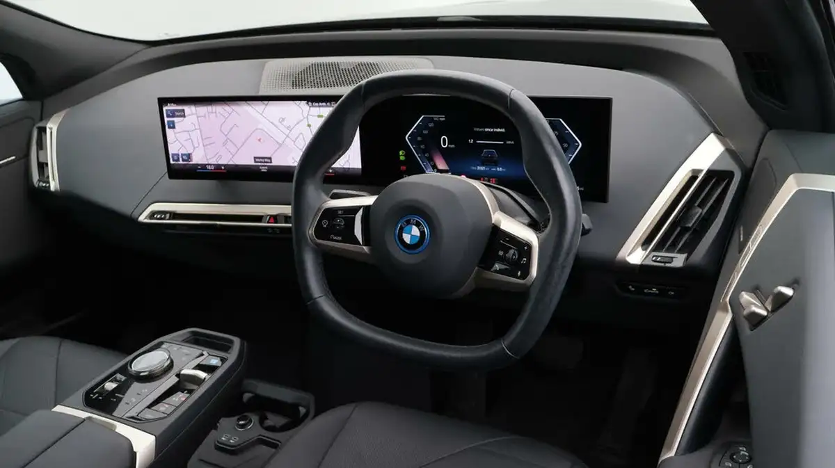 2022-bmw-ix-e-xdrive-40-m-sport-big-9