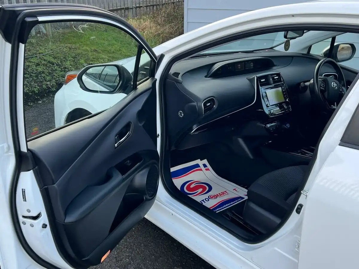 2020-toyota-prius-18-vvt-i-business-edition-plus-cvt-big-20