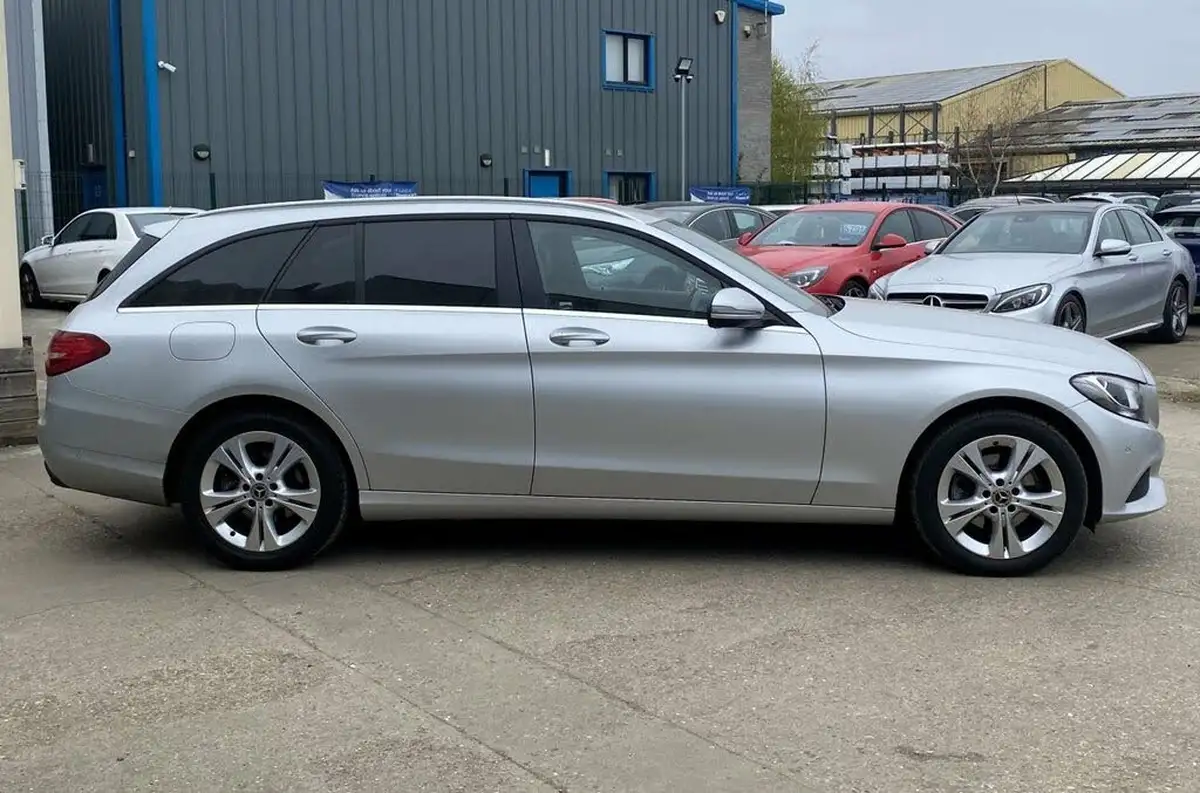 2018-mercedes-benz-c-class-20-c200-se-executive-edition-estate-5d-9g-tronic-plus-big-6
