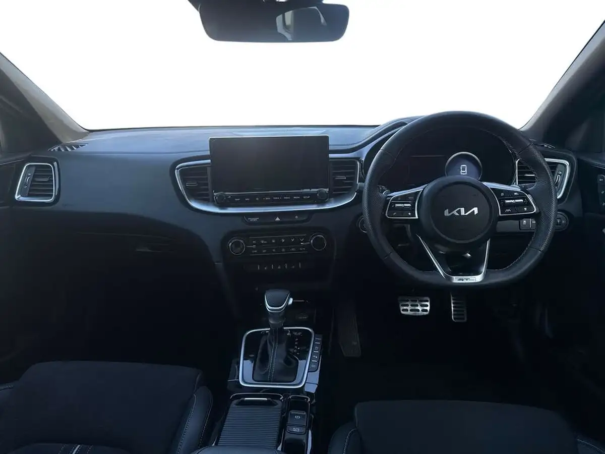 2024-kia-ceed-15-t-gdi-gt-line-s-138bhp-big-8