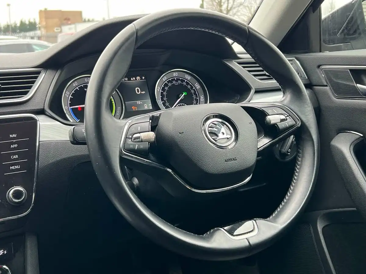 2021-skoda-superb-14-tsi-se-technology-156ps-estate-big-14