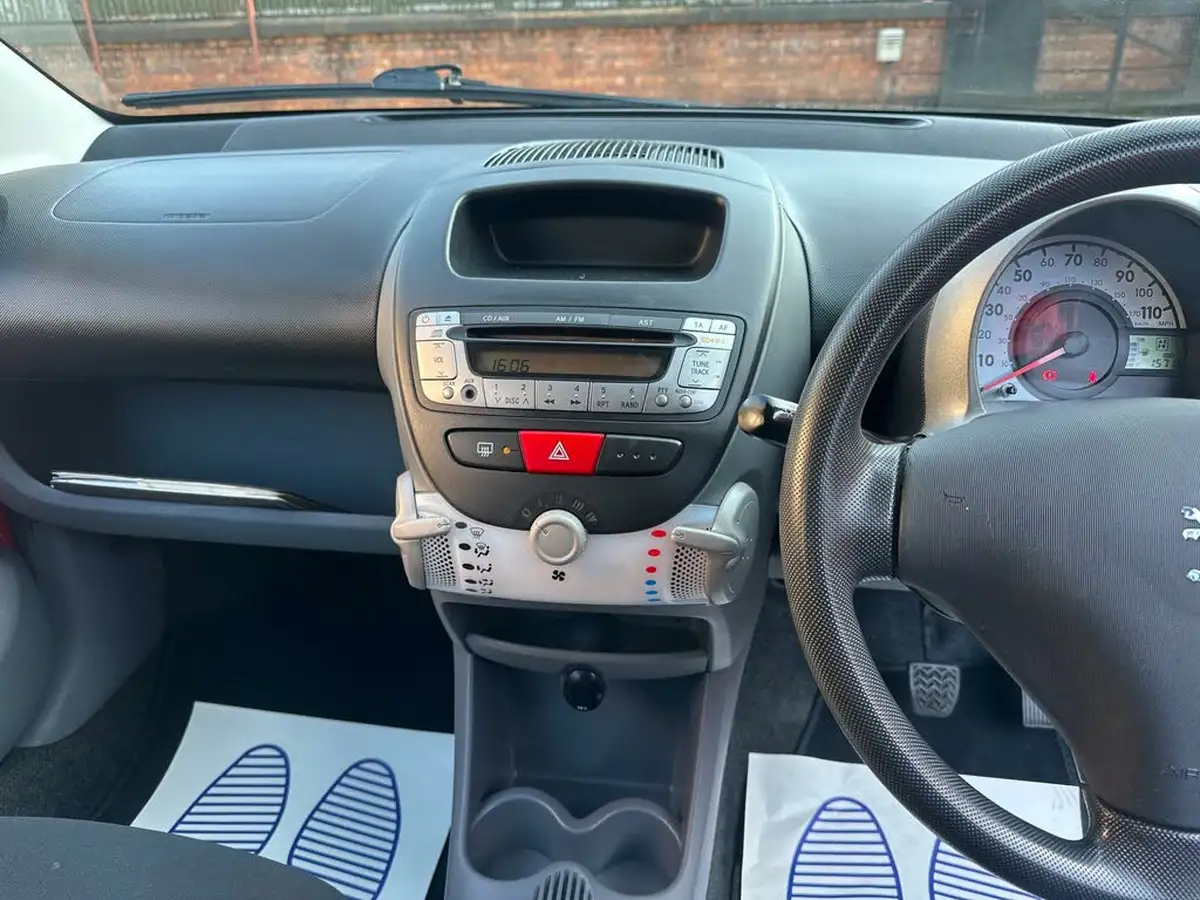 2009-peugeot-107-10-urban-5d-2-tronic-big-15