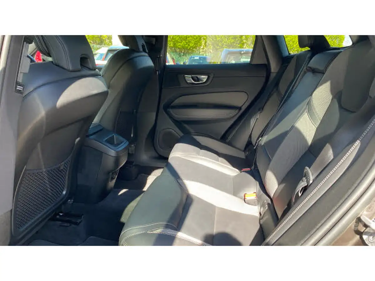 2021-volvo-xc60-20td-b4-r-design-awd-big-9
