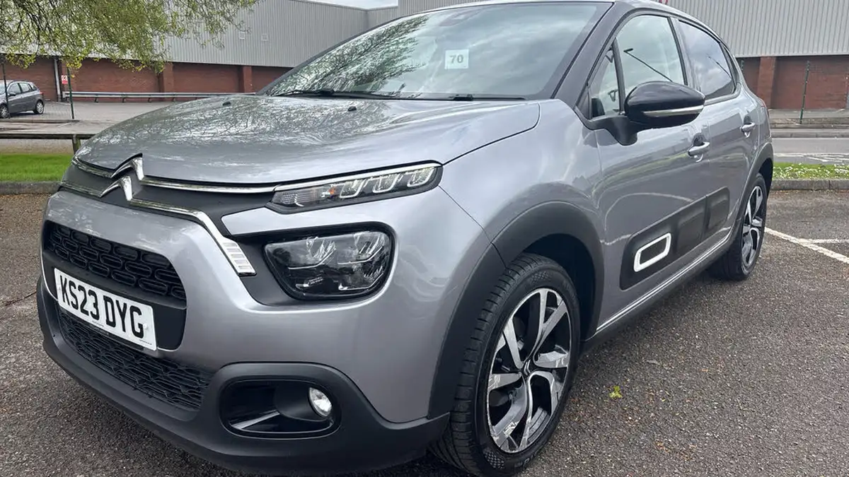 2023-citroen-c3-12-puretech-shine-plus-110ps-ss-eat6-big-17
