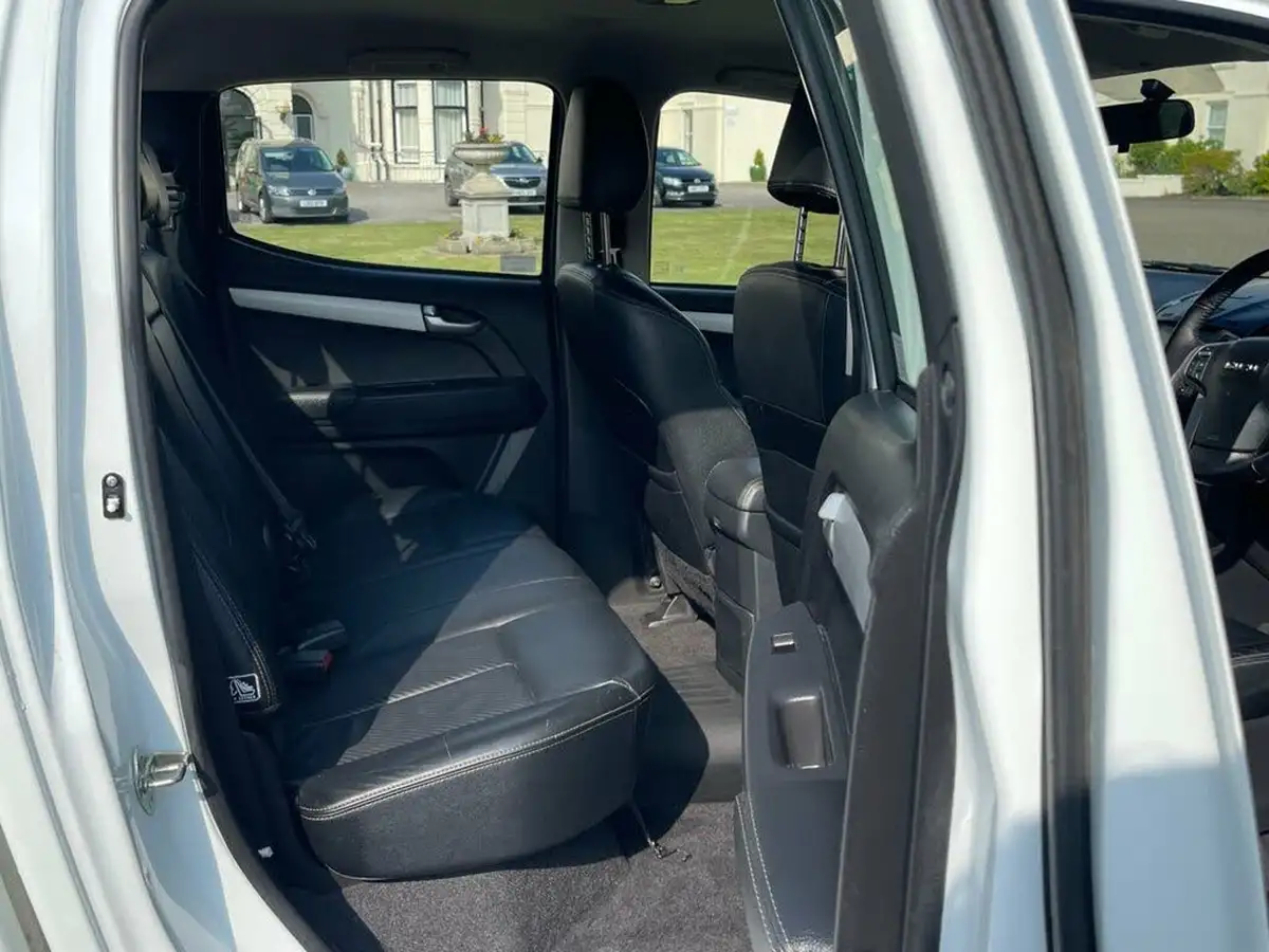 2018-isuzu-d-max-19td-utah-auto-big-26